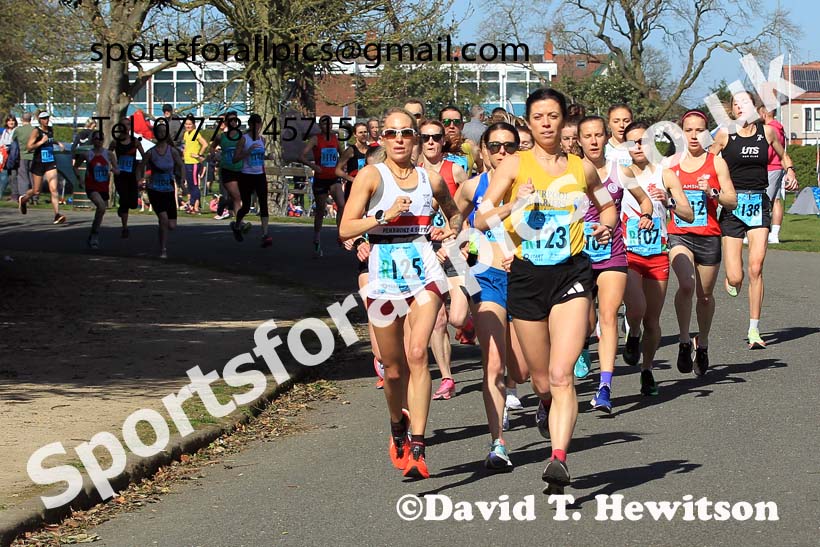 Senior Womens Northern 6 Stage Road Relay, 2022 Northern 12 and 6 Stage Road Relays,  Birkenhead Park, Birkenhead, Wirral.  Photo: David T. Hewitson/Sports for All Pics